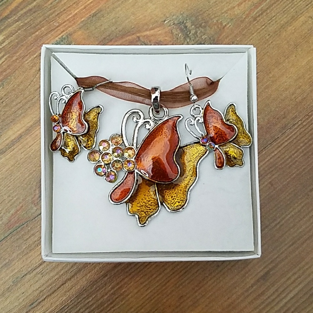 New Necklace and Earring set